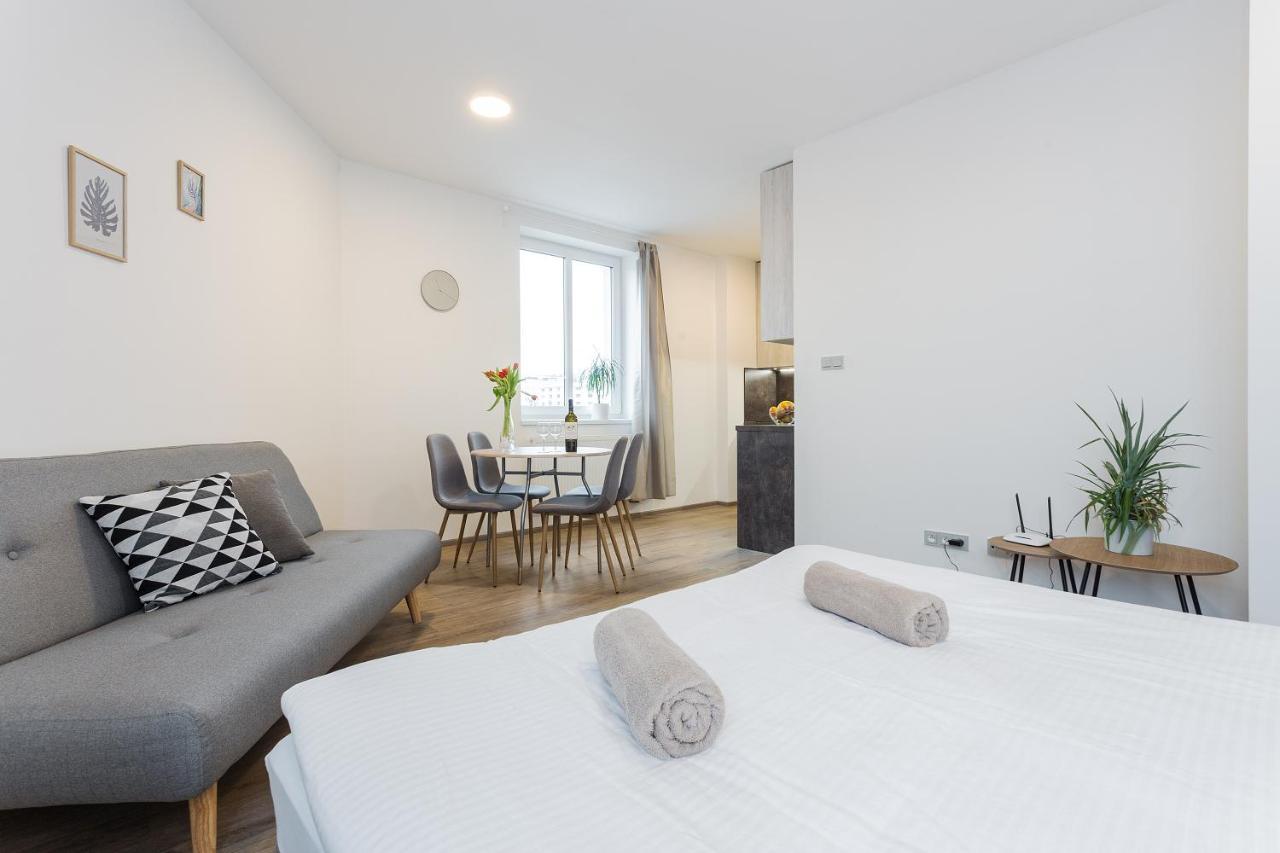 Harfa Apartments 布拉格 外观 照片